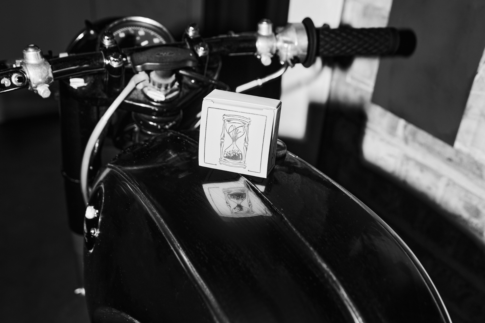 (the) Essence brand page image
